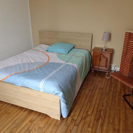 Chambre 1 Martine Hamadou Apartment Questembert Exterior photo